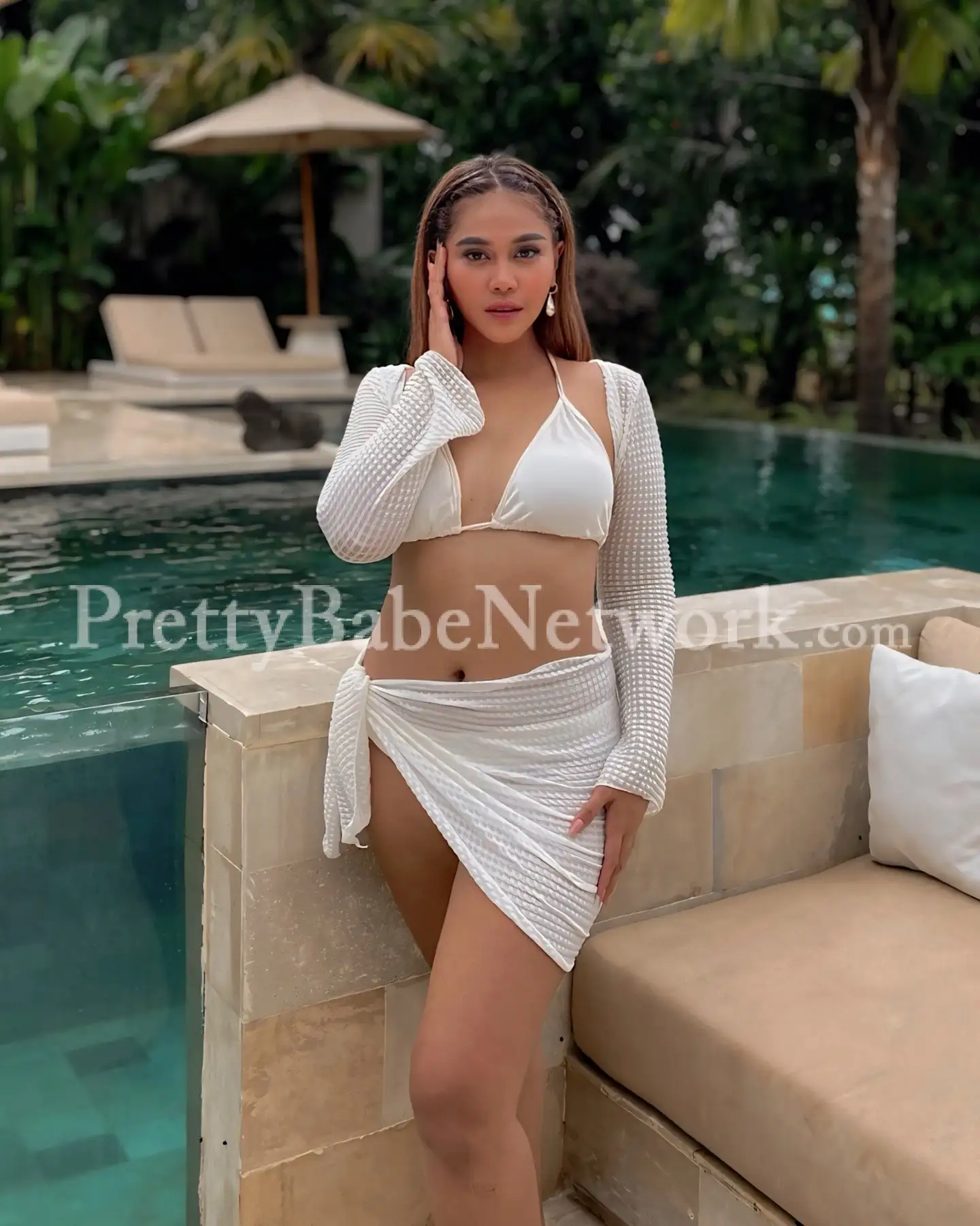 Annisa Sweetest, Tan-skinned Indonesian VIP Escort in Ashok Nagar, Delhi